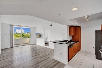 2775 NE 187th St Unit 202, Miami, FL 33180