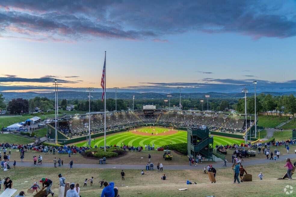 NH_Muncy_558556_P2_v1_EF_090624