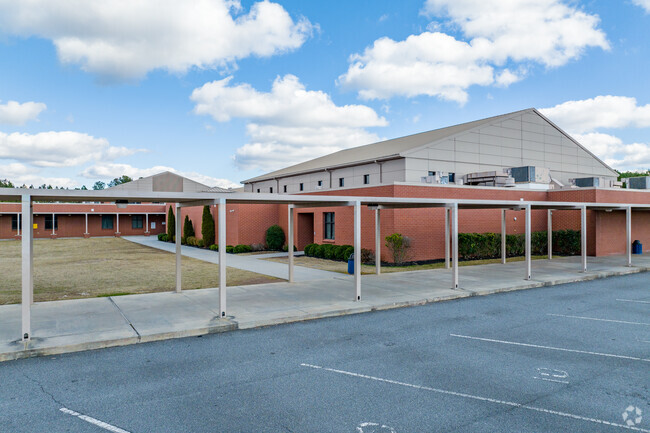 Freedom Middle School is located in Canton, Georgia.