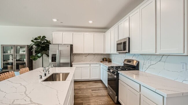 240 White Crest Peak Ave unit 36037160, Henderson, NV 89015 - photo 7