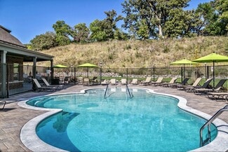 4002 Raynor Pkwy, Bellevue, NE 68123