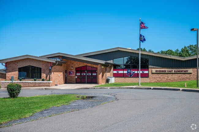 Local children attend Riverside East Elementary, rated B on Niche.