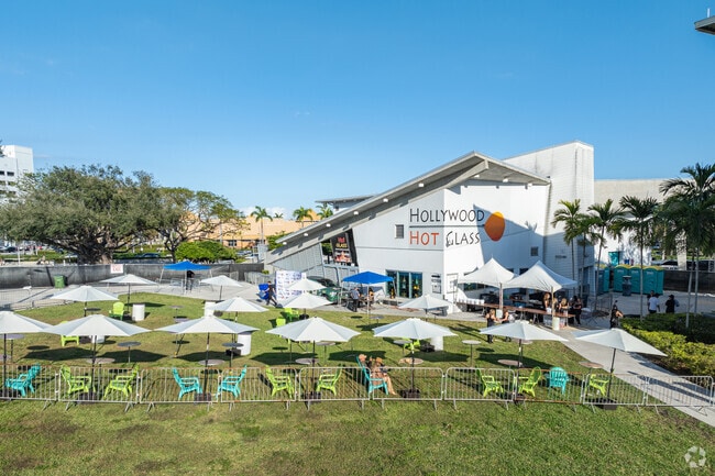 Hollywood Hot Glass is a store that sells freshly blown glass in Parkside.