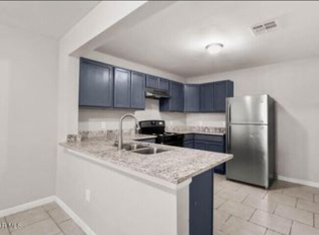 3724 Keltner Ave unit F, El Paso, TX 79904 - photo 6