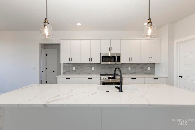 2323 N Carly Ave, Star, ID 83669 - photo 3