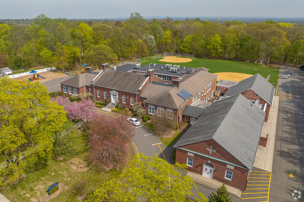 Calvin Coolidge Elementary is located in Wyckoff.