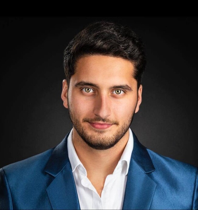 Agent Photo