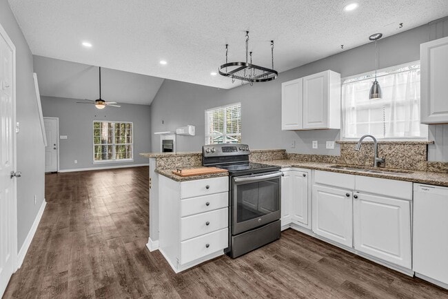 68 Summer Oaks Dr, Daphne, AL 36526 - photo 4