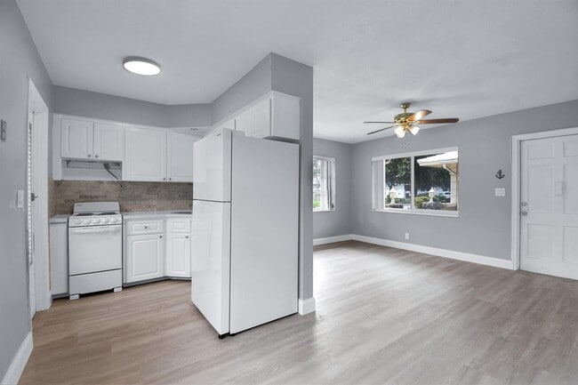 4751 NE 21st Terrace, Lighthouse Point, FL 33064 - photo 7