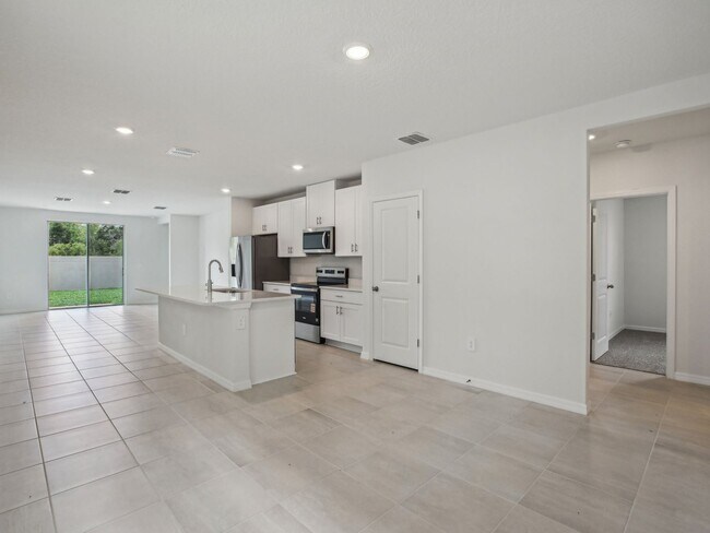 1839 Brekey Way, Zephyrhills, FL 33541 - photo 5