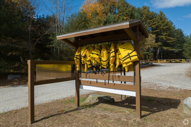 A popular spot for swimming & sunbathing, Buffumville Lake Park is the ideal summer destination.