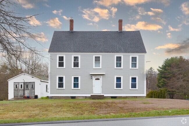 A classic Colonial style home is a common sight found in Arundel.