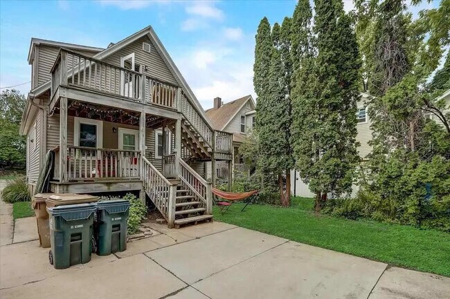 2210 Winnebago St unit 2, Madison, WI 53704 - photo 3