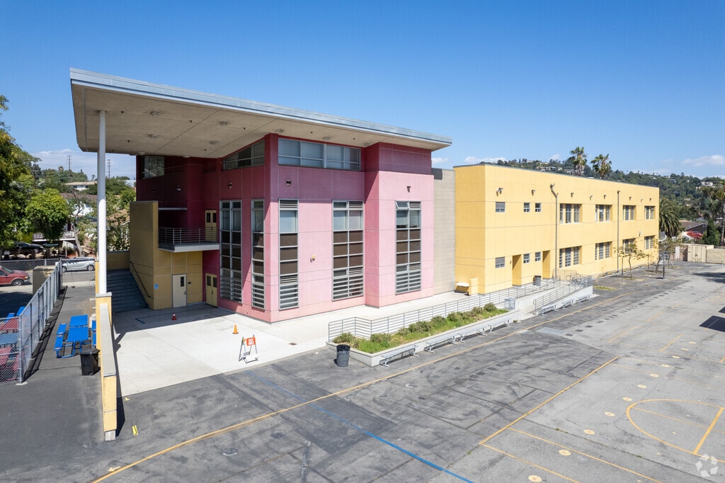 Fletcher Drive Elementary School, Los Angeles CA Rankings & Reviews