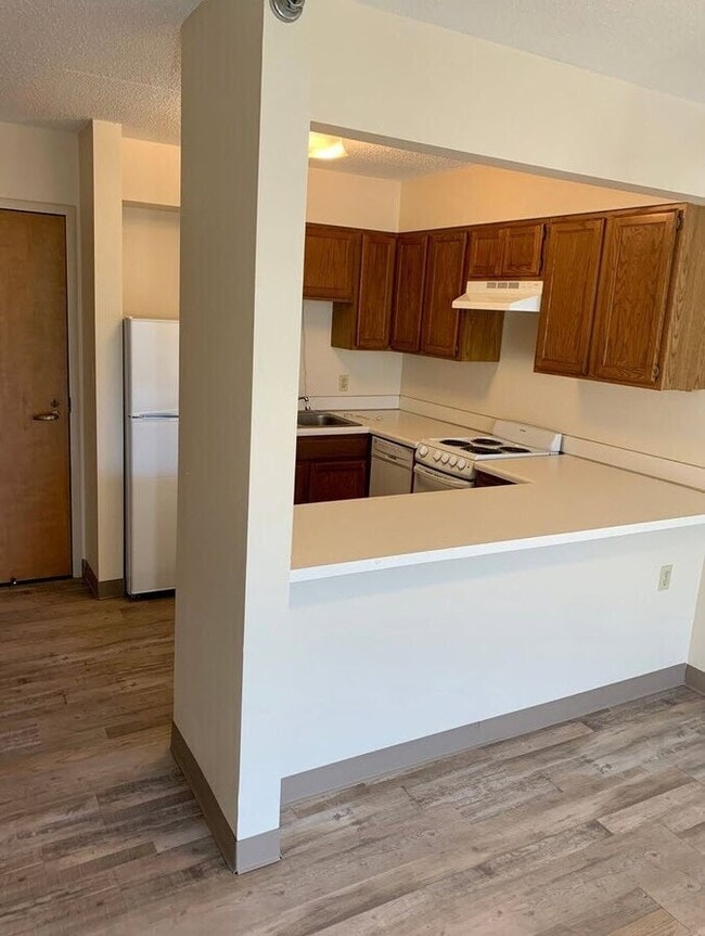 Chardon Court Apartments 55+, New Hope, MN 55428 - photo 5