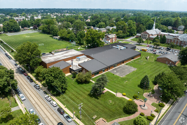 Aldan Elementary School's location is conveniently located just a short drive from Philadelphia.