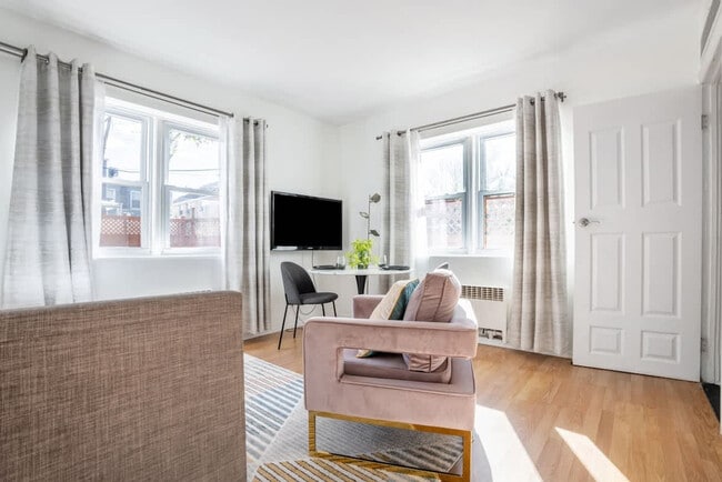 39-39 55th St unit ID1355610P, Queens, NY 11377 - photo 3