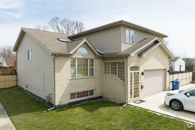 Large Arts and Craft Home Located on Residential Street of Harvey