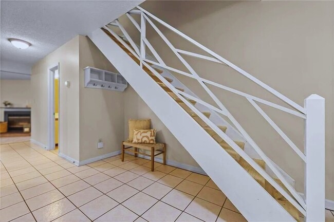 2303 Merl Cir, Virginia Beach, VA 23455 - photo 4