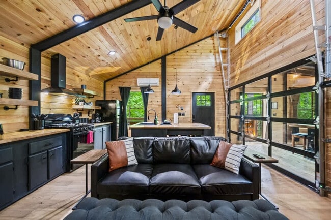 4949 Ledford Rd unit ID1051743P, Cosby, TN 37722 - photo 7