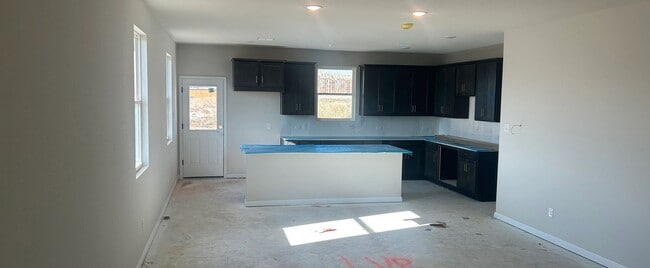 157 Jans Way, Georgetown, TX 78626 - photo 4