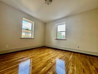 440 S 4th Ave, Mount Vernon, NY 10550