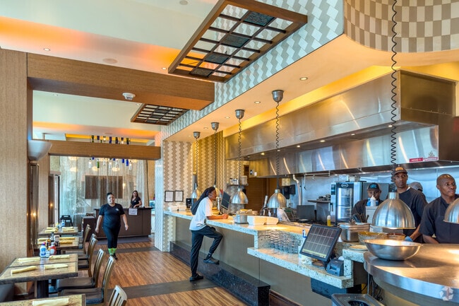 Lager Heads in Linkhorn Park serves casual fare in a laid-back beachside setting.