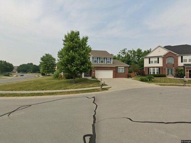 410 Gateshead Ct, Westfield, IN 46074 - photo 2