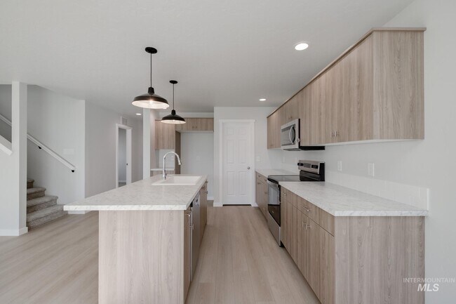 231 Caribou Ct, Horseshoe Bend, ID 83629 - photo 5