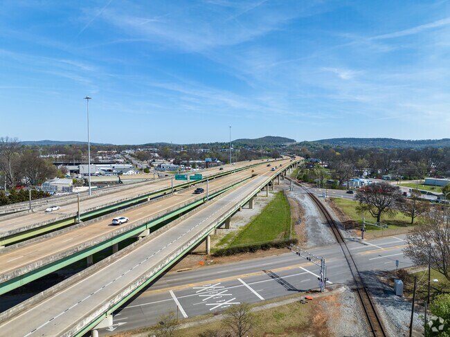 Huntsville's 5 Points East Neighborhood access from I 565 and ATL 72.