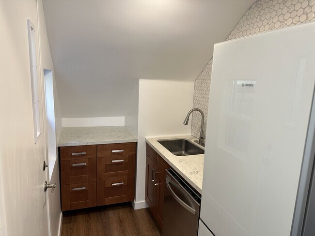 116 45th St unit Lower Rear, Manhattan Beach, CA 90266 - photo 6