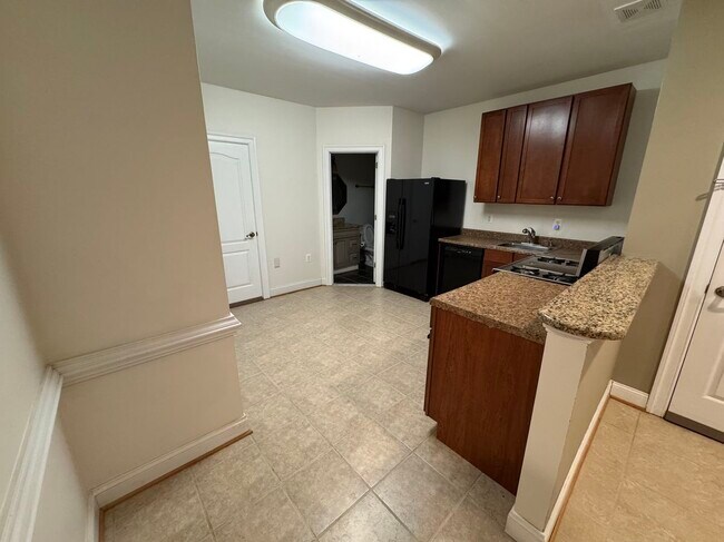 6608 Edsall Rd unit 1, Springfield, VA 22151 - photo 5