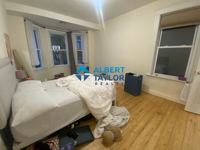 37 Hillside St unit 3, Roxbury Crossing, MA 02120 - photo 5