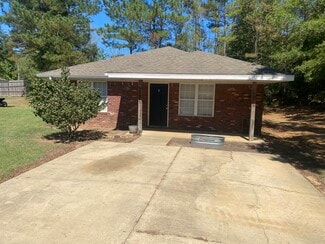 2171 McGee Rd, Starkville, MS 39759