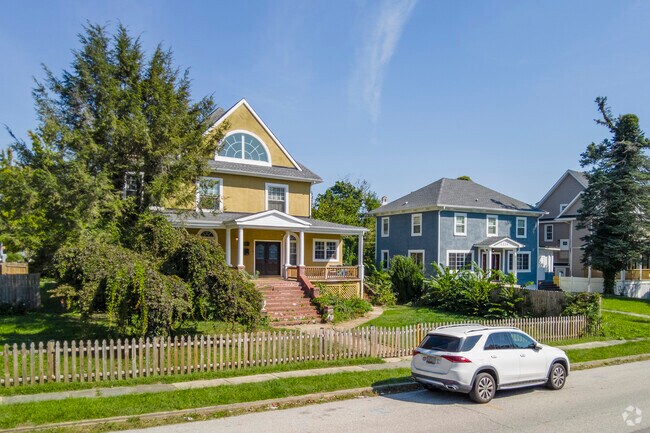 Home buyers have many move-in ready options in Forest Park.