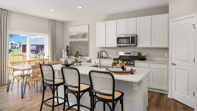 444 E Cloverlane unit 36033726, Sycamore, IL 60178 - photo 6