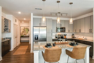 7738 A C Skinner Pkwy, Jacksonville, FL 32256