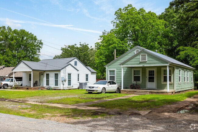 Bungalows were built between the 1920s and the late 1960s in Hope.