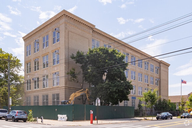 PS 155Q is ranked #449 in New York Elementary Schools.