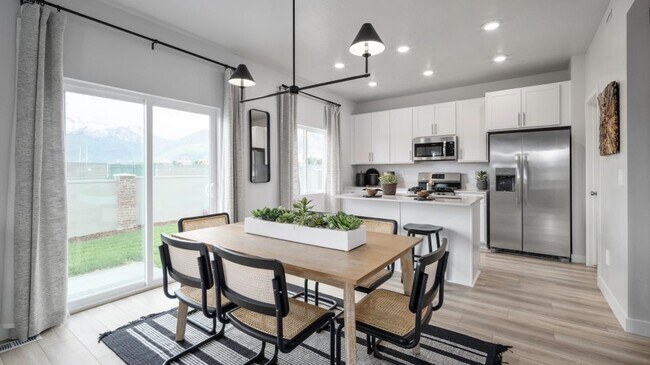 7568 S Tourmaline Way, West Jordan, UT 84081 - photo 5