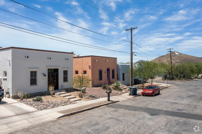 Some Barrio Viejo homes have been re-built to mimic 19th century pueblo-infused architecture.