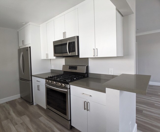 458 S Oakhurst Dr unit 1, Beverly Hills, CA 90212 - photo 6