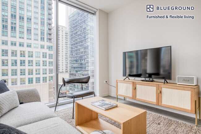 8 E Huron St unit FL10-ID124, Chicago, IL 60611 - photo 3