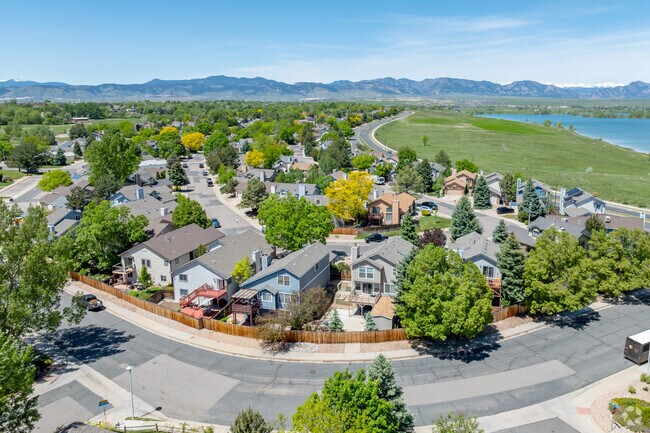 The Lakecrest neighborhood is located just steps away from Standley Lake