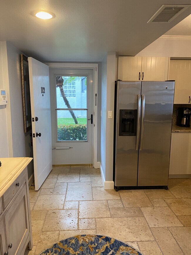 53 High Point Cir W unit 112, Naples, FL 34103 - photo 5