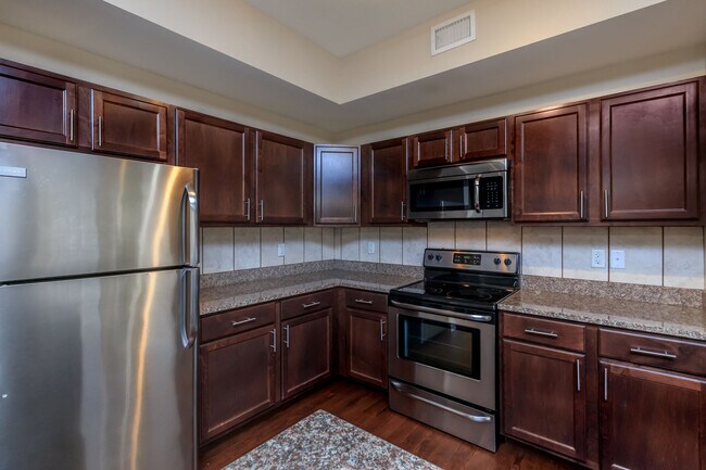 Adagio at Westshore Palms, Tampa, FL 33609 - photo 3