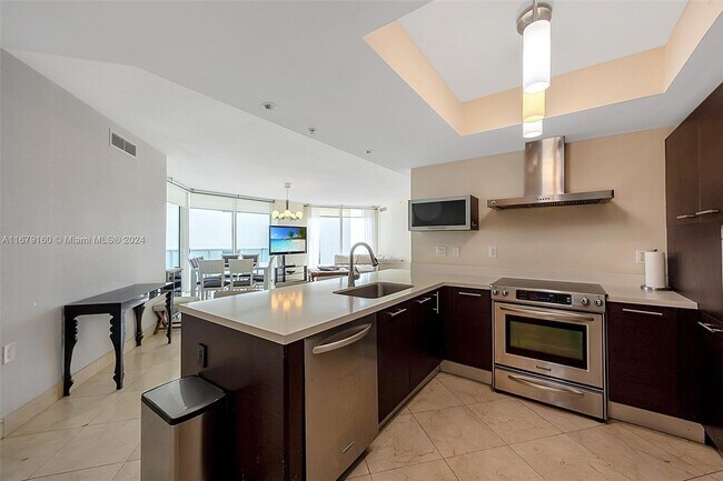 St Tropez Apartments unit 1-1006, Sunny Isles Beach, FL 33160 - photo 4