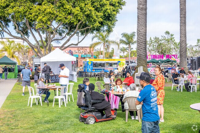 There are many events near Carriage Square.