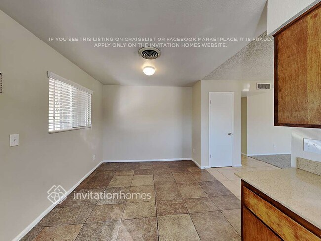 3418 N 39th Ave, Phoenix, AZ 85019 - photo 7