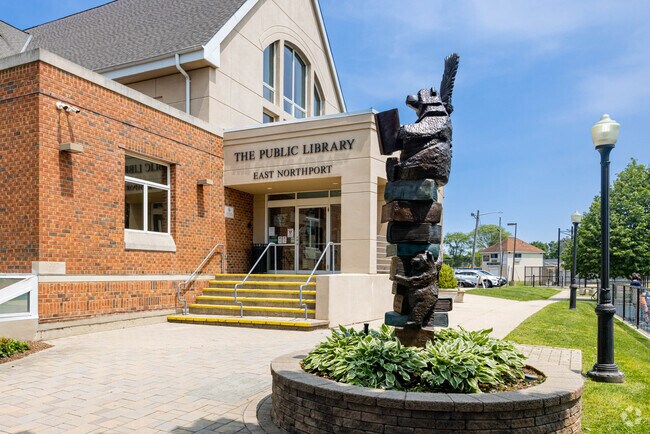 Bring the kids to East Northport Public Library.